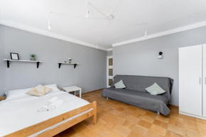 Park Zakrzówek Spacious Apartment